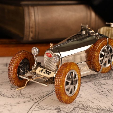 Bugatti 1024 серебро