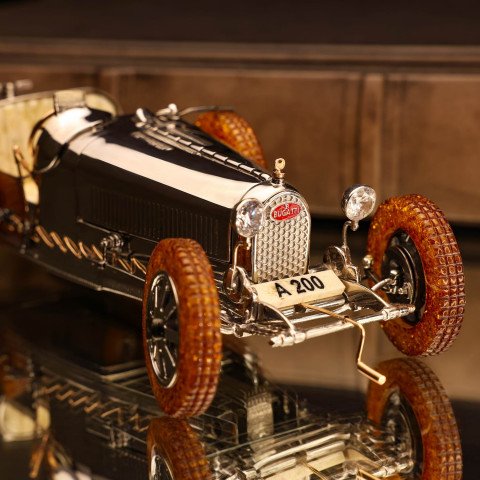 Bugatti 1024 серебро
